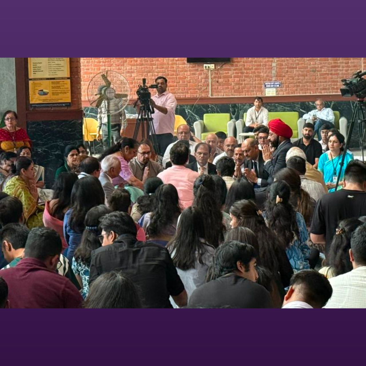 Welcomed back the final-year students of MBA (CPM, CEQS, REUI) and BBA (REUI)