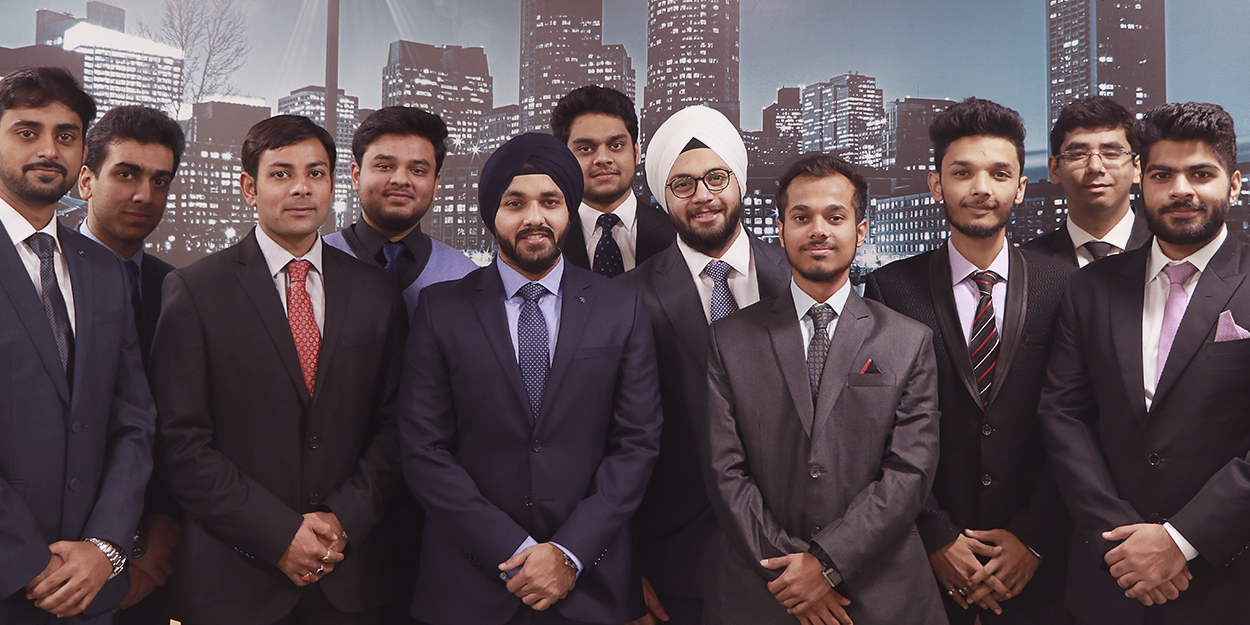 13 students from School of Real Estate travel to San Diego